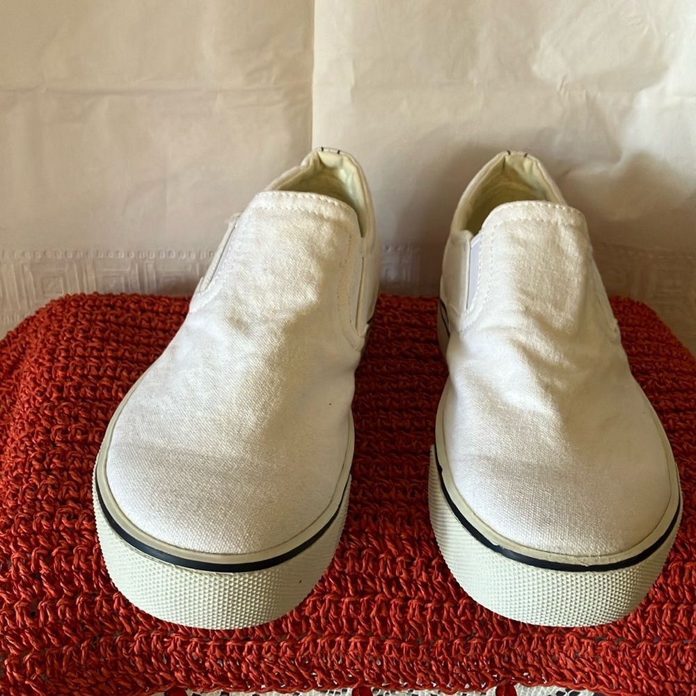 L.L. Bean Men’s White Sunwashed Canvas Size 7 M Slip on Shoes GUC